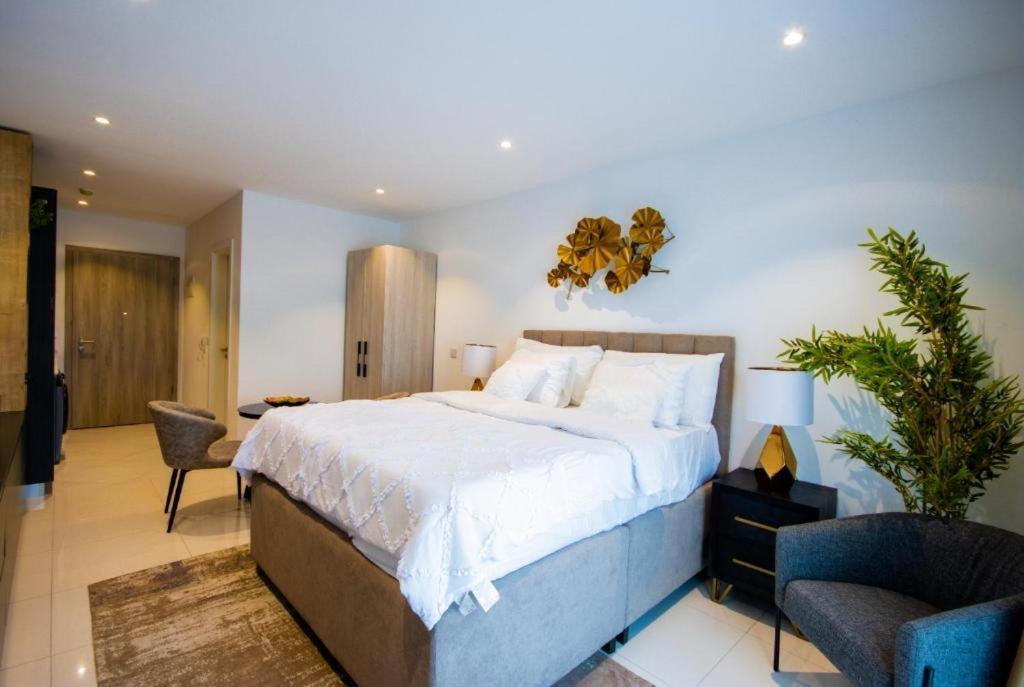 Splendid Apartments @ The Lennox أكرا المظهر الخارجي الصورة